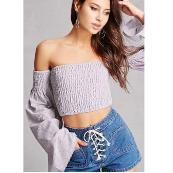 NWT Off The Shoulder Top - Picture 2 of 4